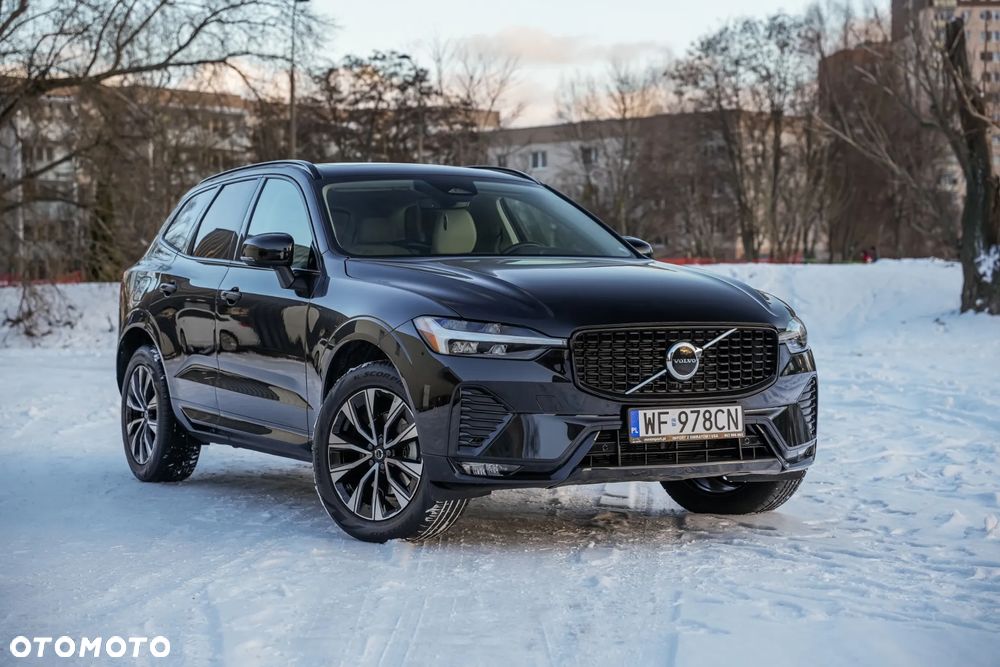 Volvo XC 60 B5 B AWD Ultimate Black Edition - 3