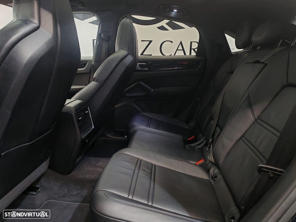 Porsche Cayenne Coupé - 14
