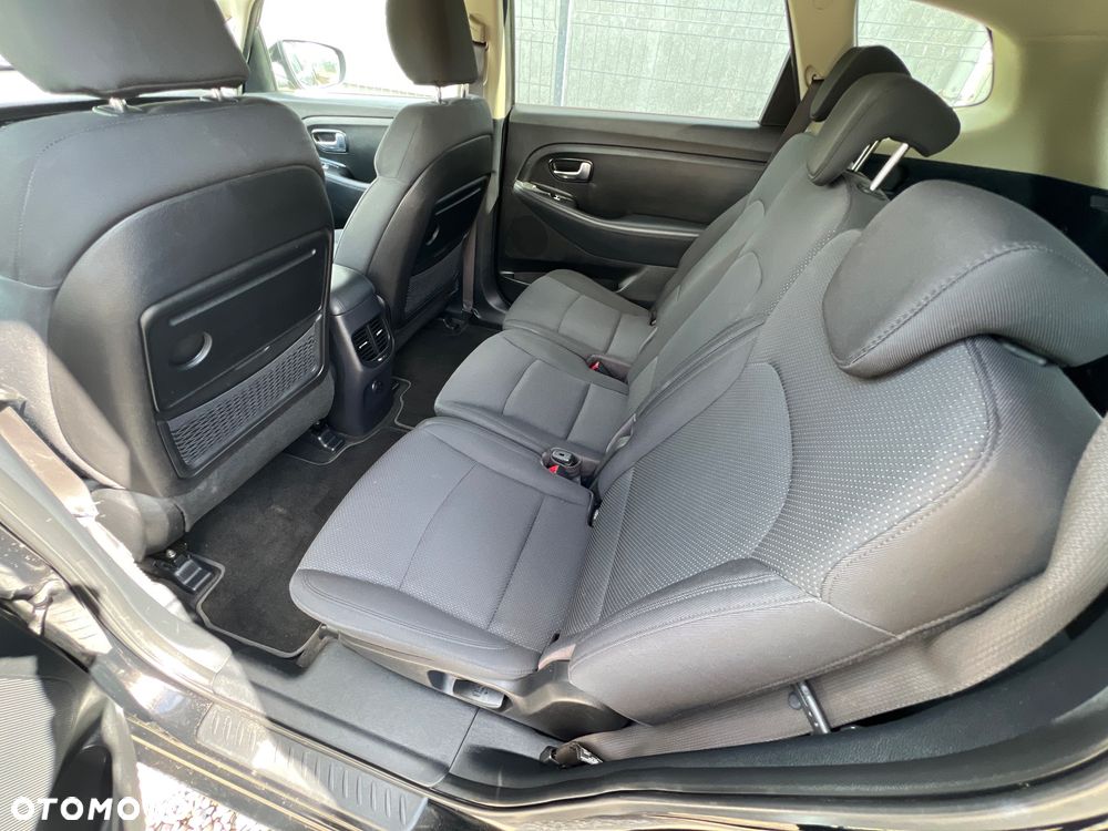 Kia Carens 1.6 GDI Edition 7 - 34
