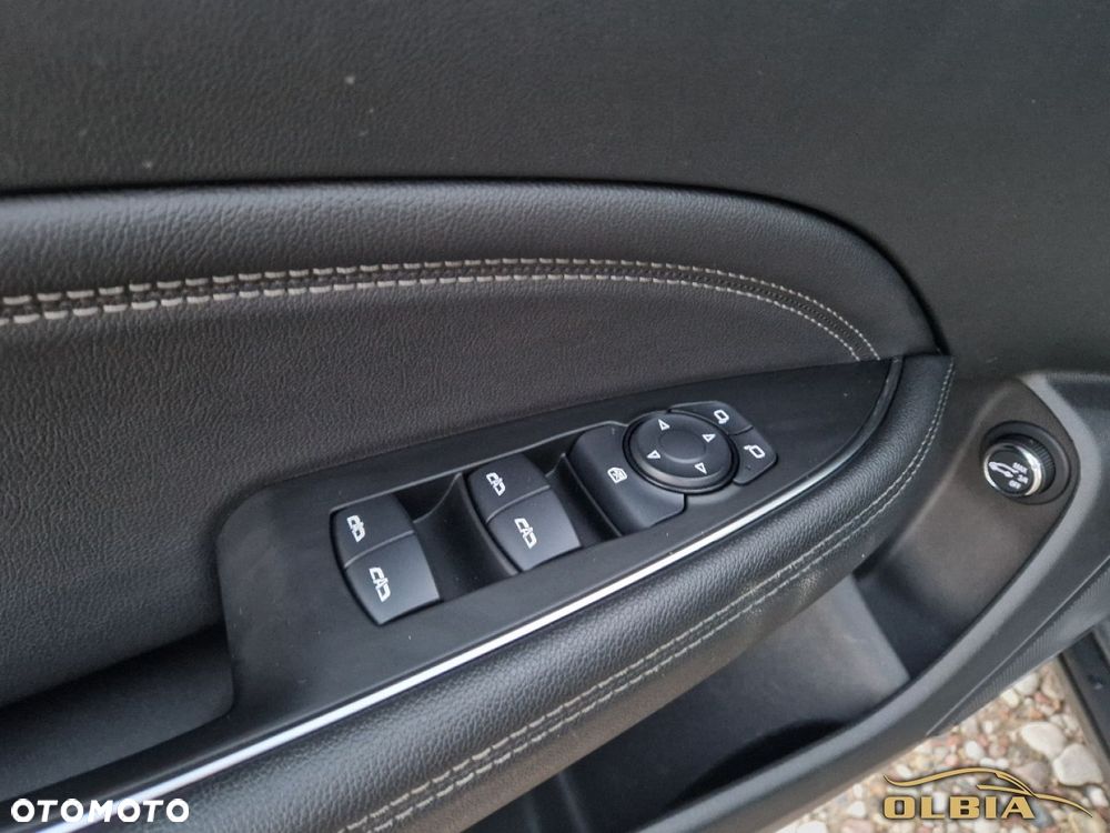 Opel Insignia - 26