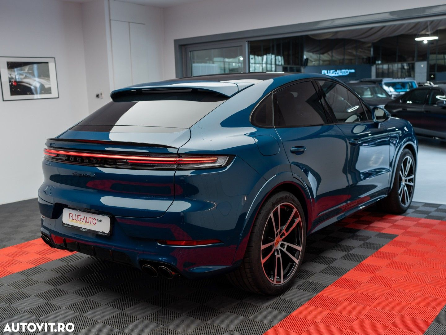 Porsche Cayenne - 2