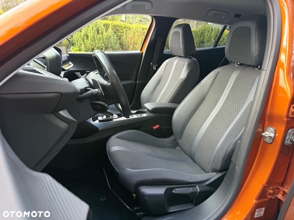 Peugeot 2008 BlueHDi 130 EAT8 Allure Pack - 16