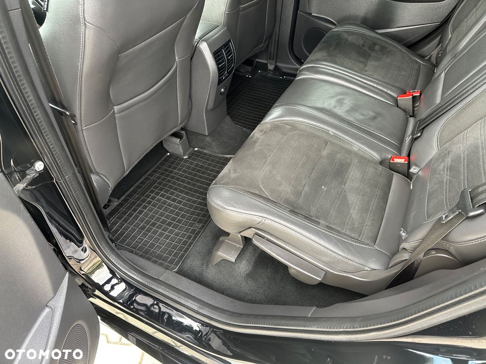 Ford Kuga 2.0 TDCi AWD ST-Line - 19