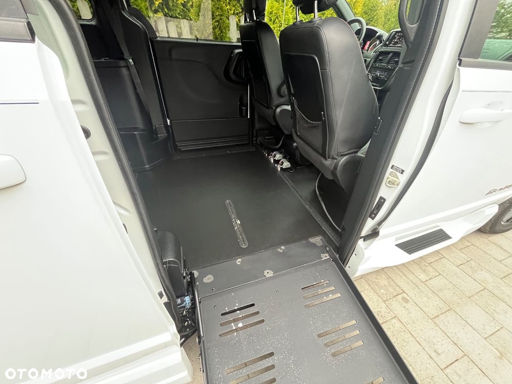 Dodge Grand Caravan 3.6 R/T - 10