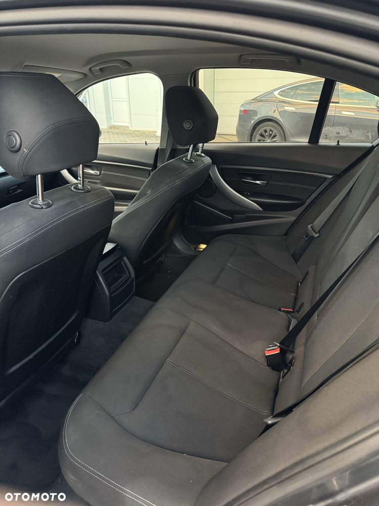BMW Seria 3 - 8