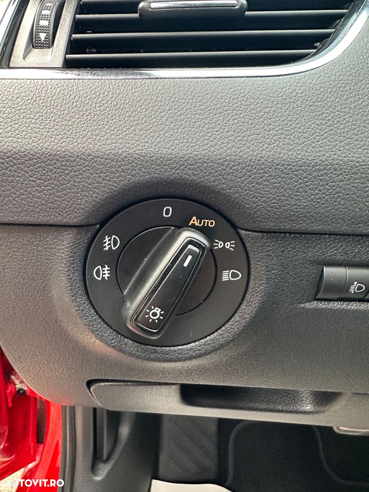 Skoda Octavia 2.0 TDI Green tec DSG Elegance - 24