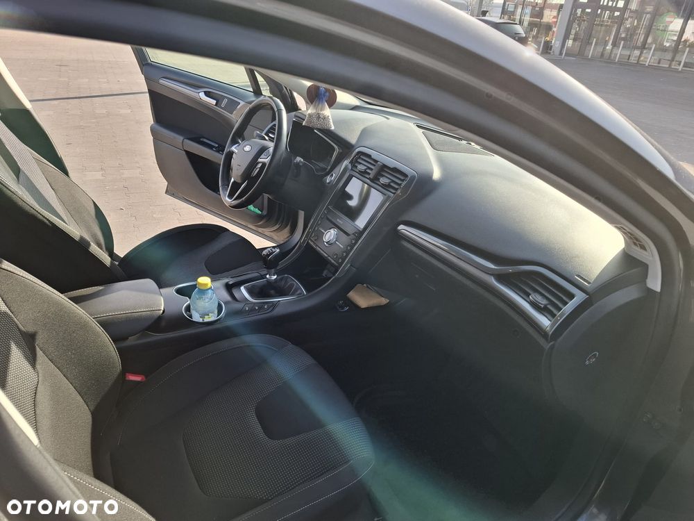 Ford Mondeo 2.0 TDCi Titanium - 10
