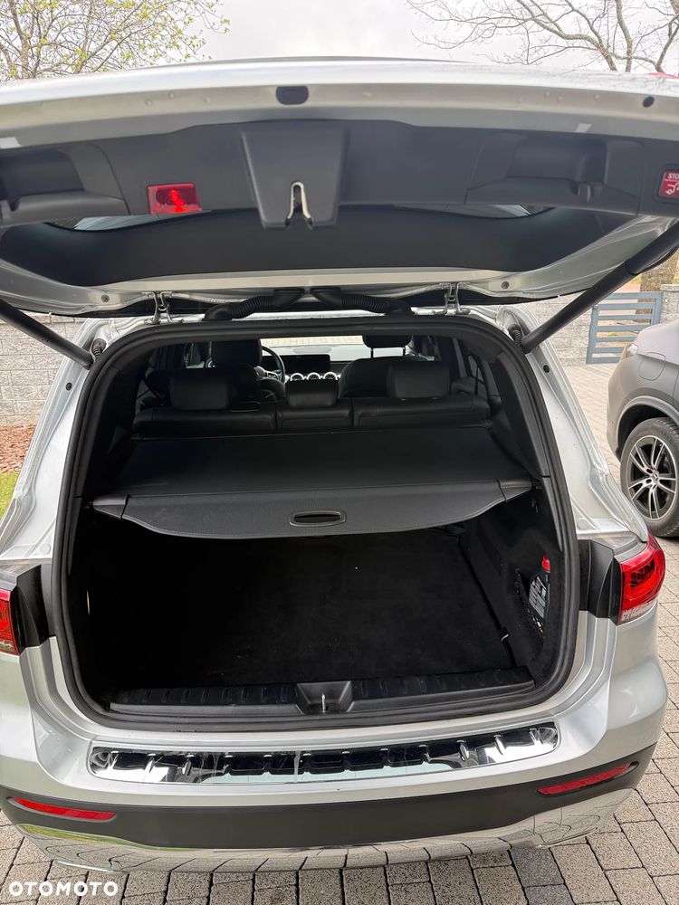 Mercedes-Benz GLB 250 8G-DCT Progressive - 11