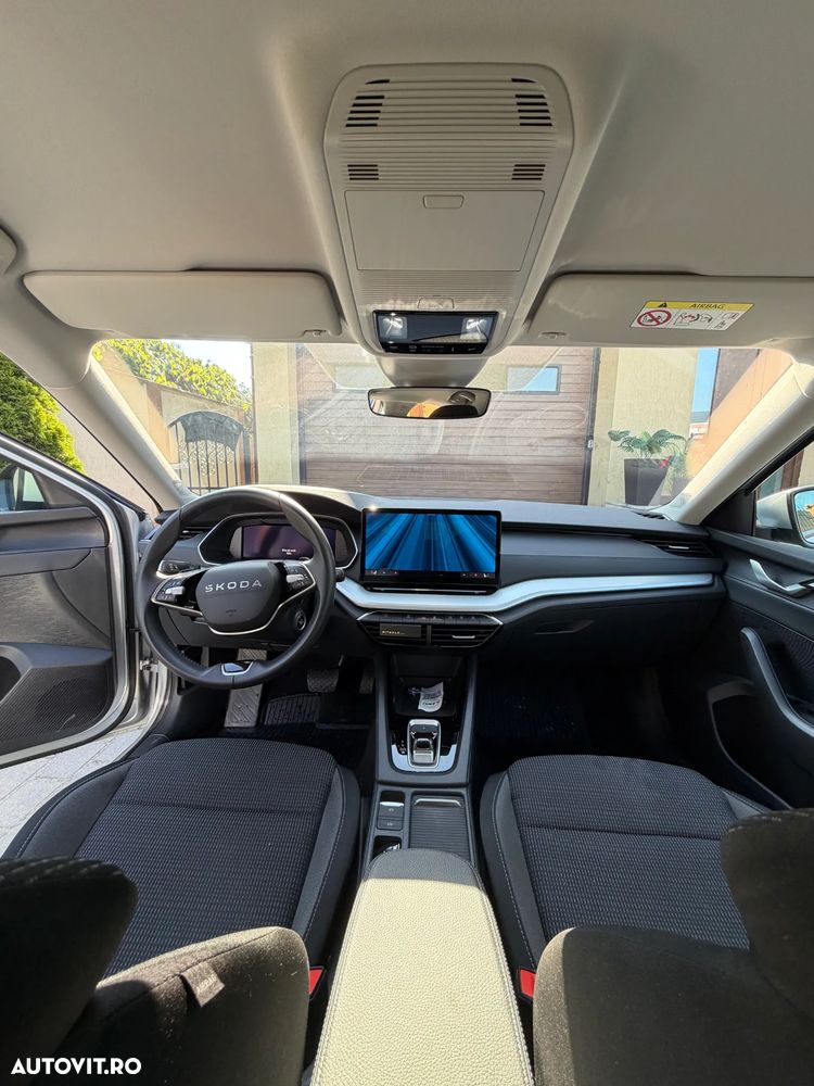 Skoda Octavia 2.0 TDI DSG Selection Plus - 8