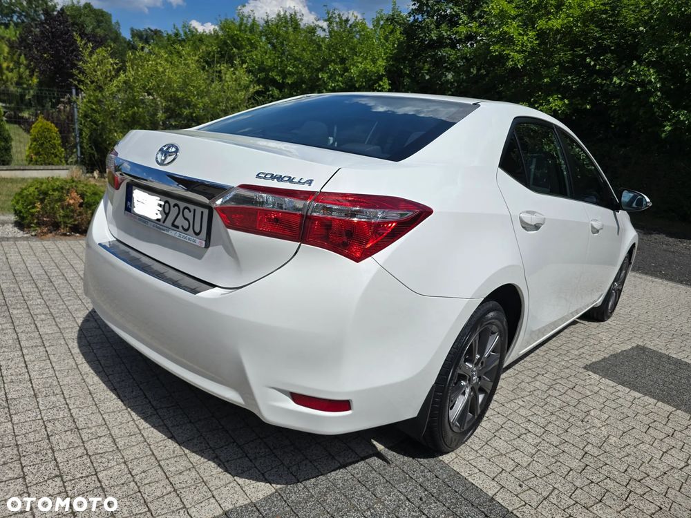 Toyota Corolla 1.6 Premium - 3