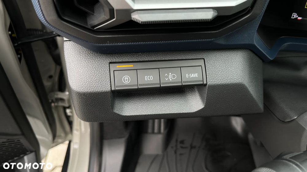 Dacia Duster 1.8 Full Hybrid 155 Journey MMT - 12