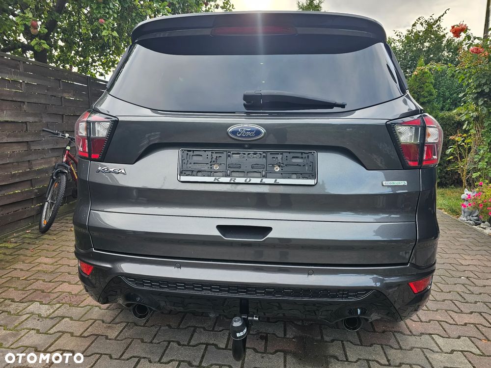 Ford Kuga 1.5 EcoBoost 2x4 ST-Line - 5