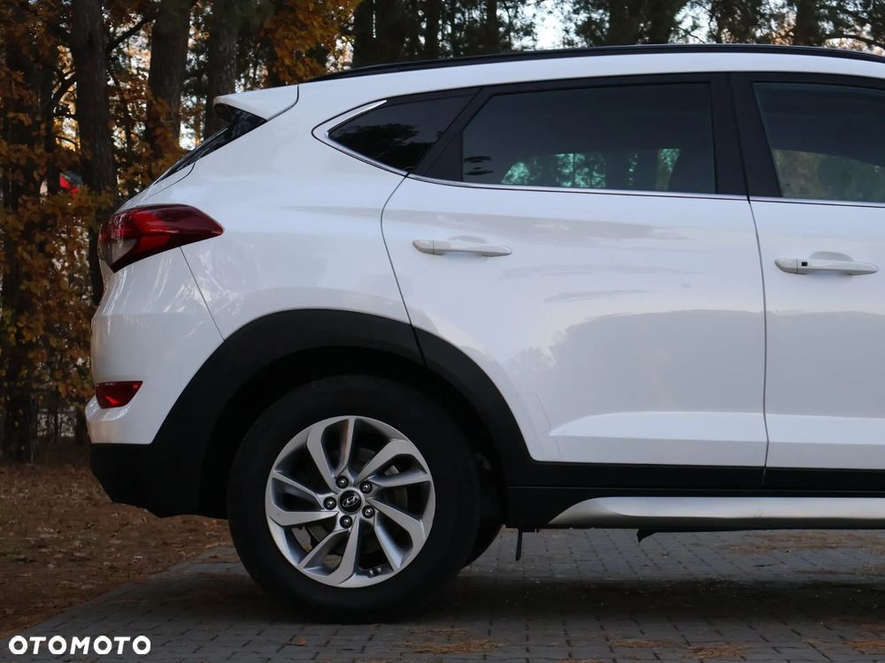 Hyundai Tucson 1.7 CRDI BlueDrive Comfort 2WD - 11