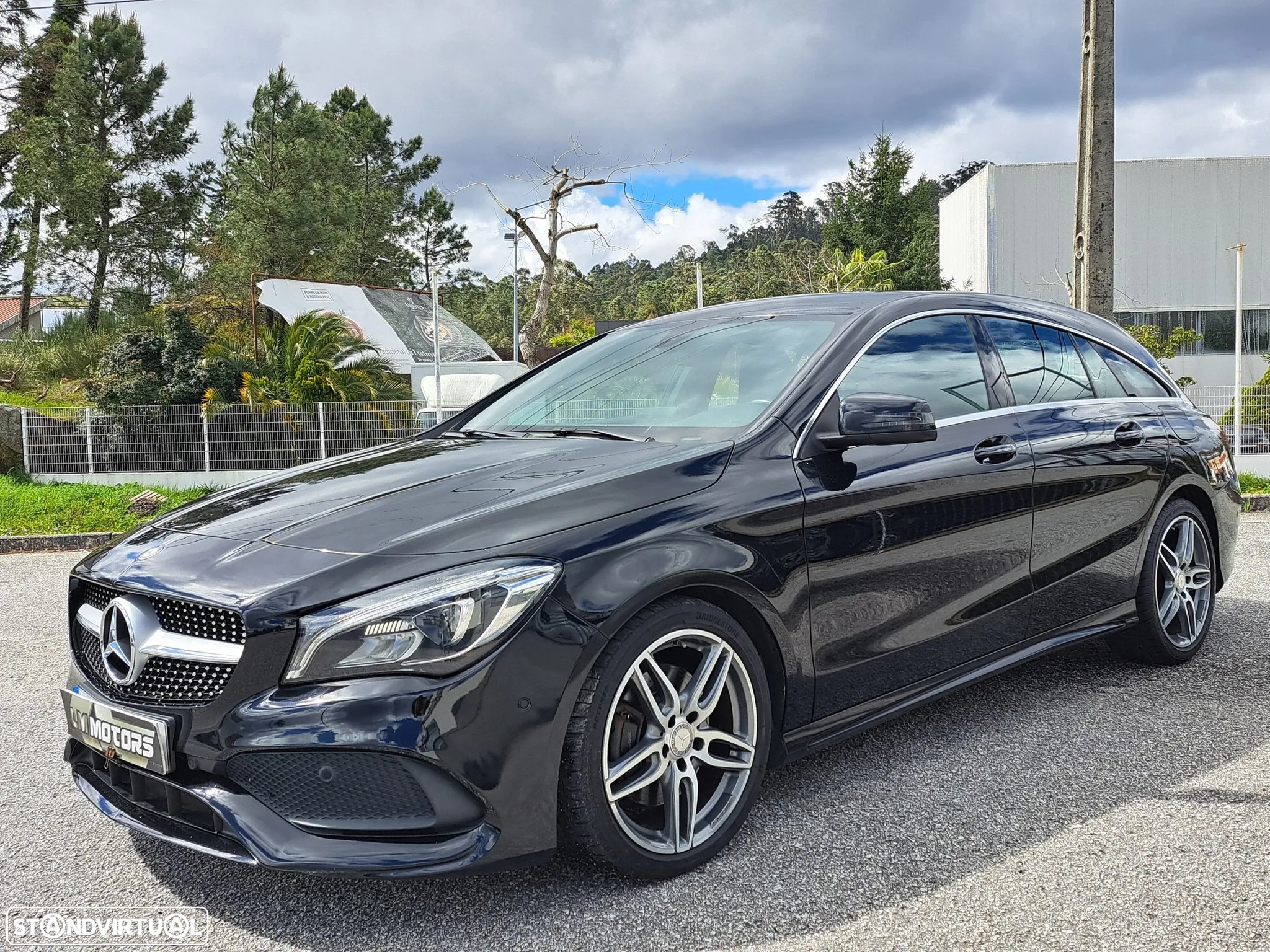 Mercedes-Benz CLA 220 d Shooting Brake AMG Line Aut. - 4