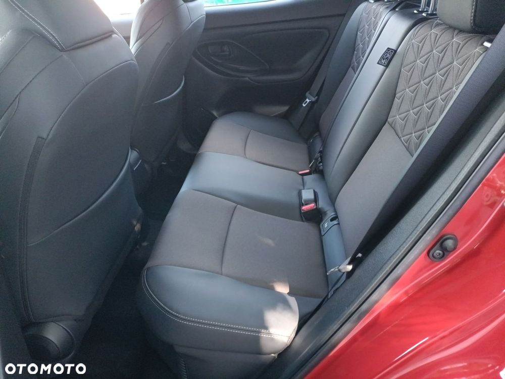 Toyota Yaris Cross Hybrid 1.5 Executive - 11