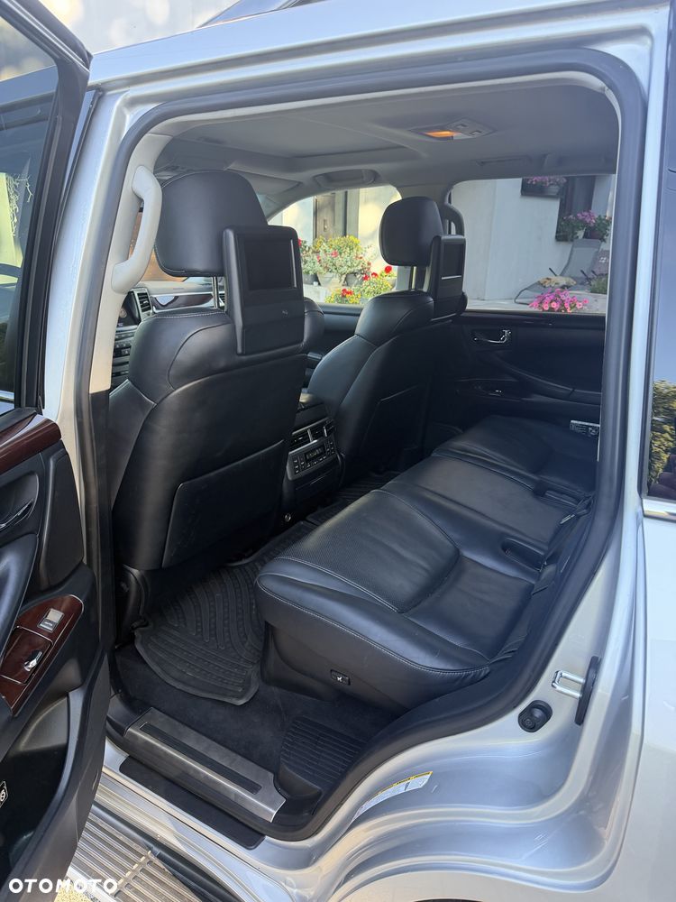 Lexus LX - 2