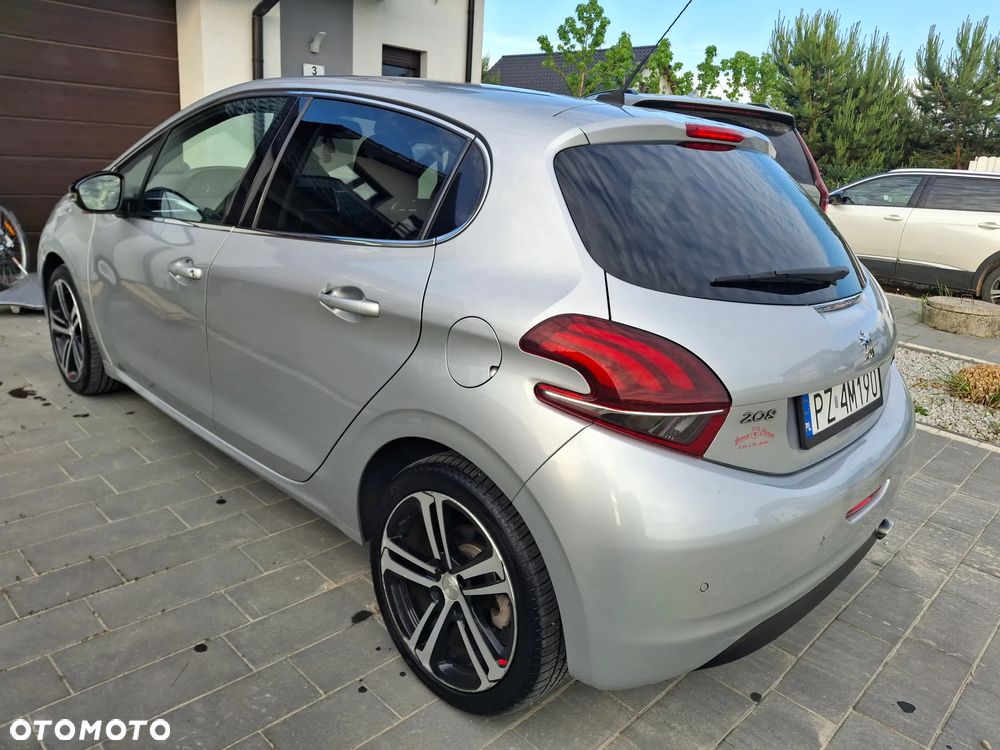 Peugeot 208 PureTech 110 Stop & Start Tech Edition - 4