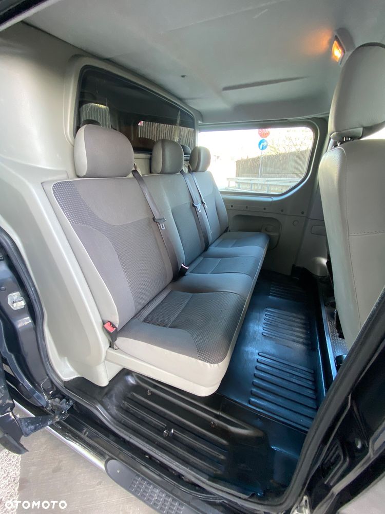 Opel Vivaro L2H1 2.9t - 15