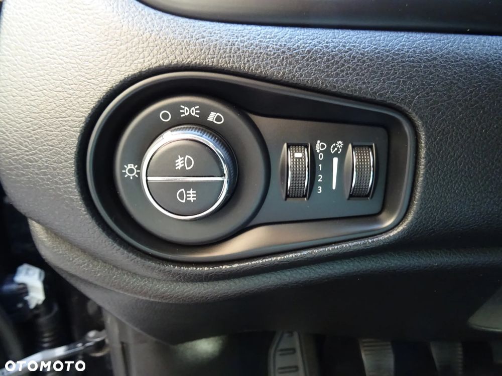 Jeep Renegade 1.6 MultiJet Limited - 16
