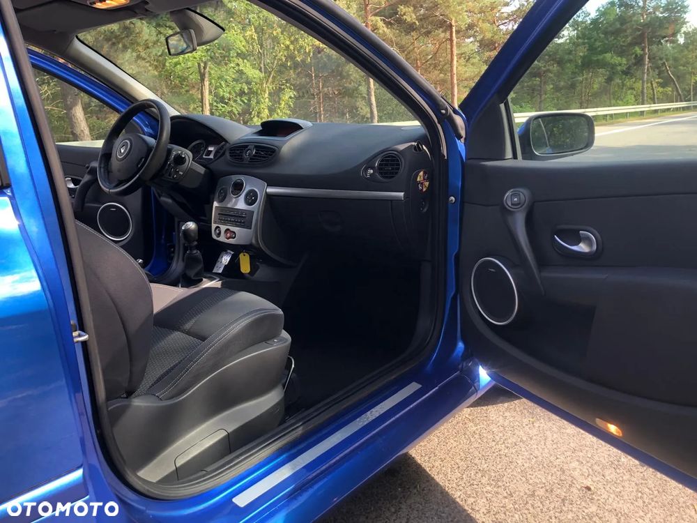 Renault Clio 2.0 16V Sport - 13