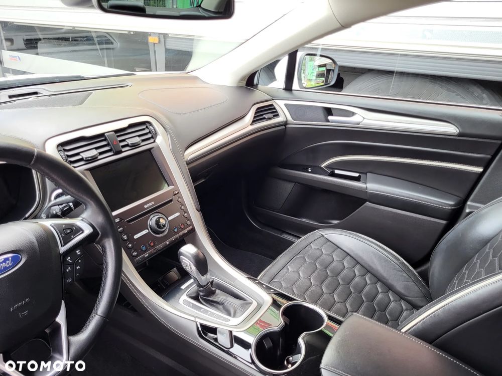Ford Mondeo 2.0 Hybrid Vignale Plus - 18