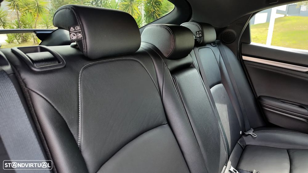 Honda Civic 1.0 i-VTEC Turbo CVT Elegance - 25