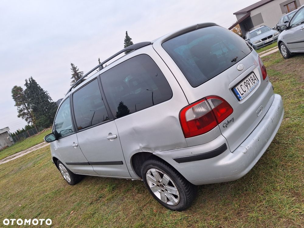 Ford Galaxy - 3