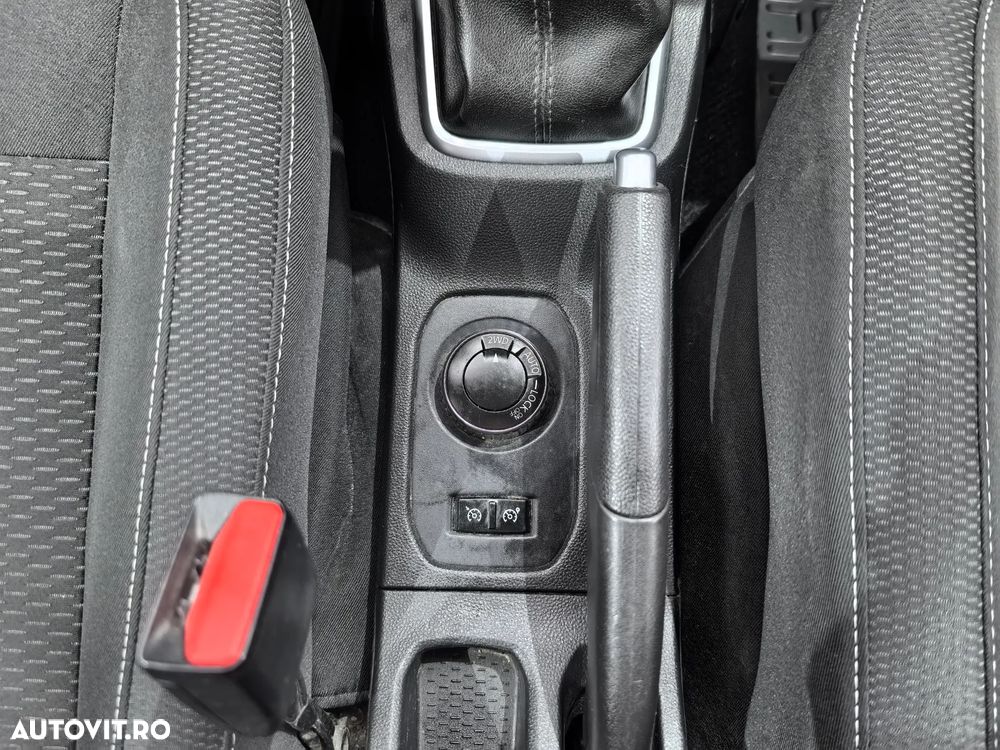 Dacia Duster 1.5 Blue dCi 4WD Comfort - 10