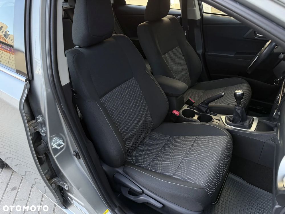 Toyota Auris - 31
