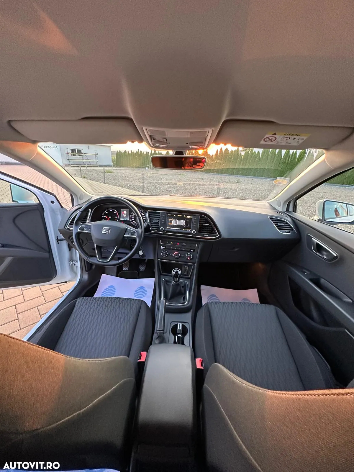 Seat Leon ST 1.6 TDI CONNECT - 4