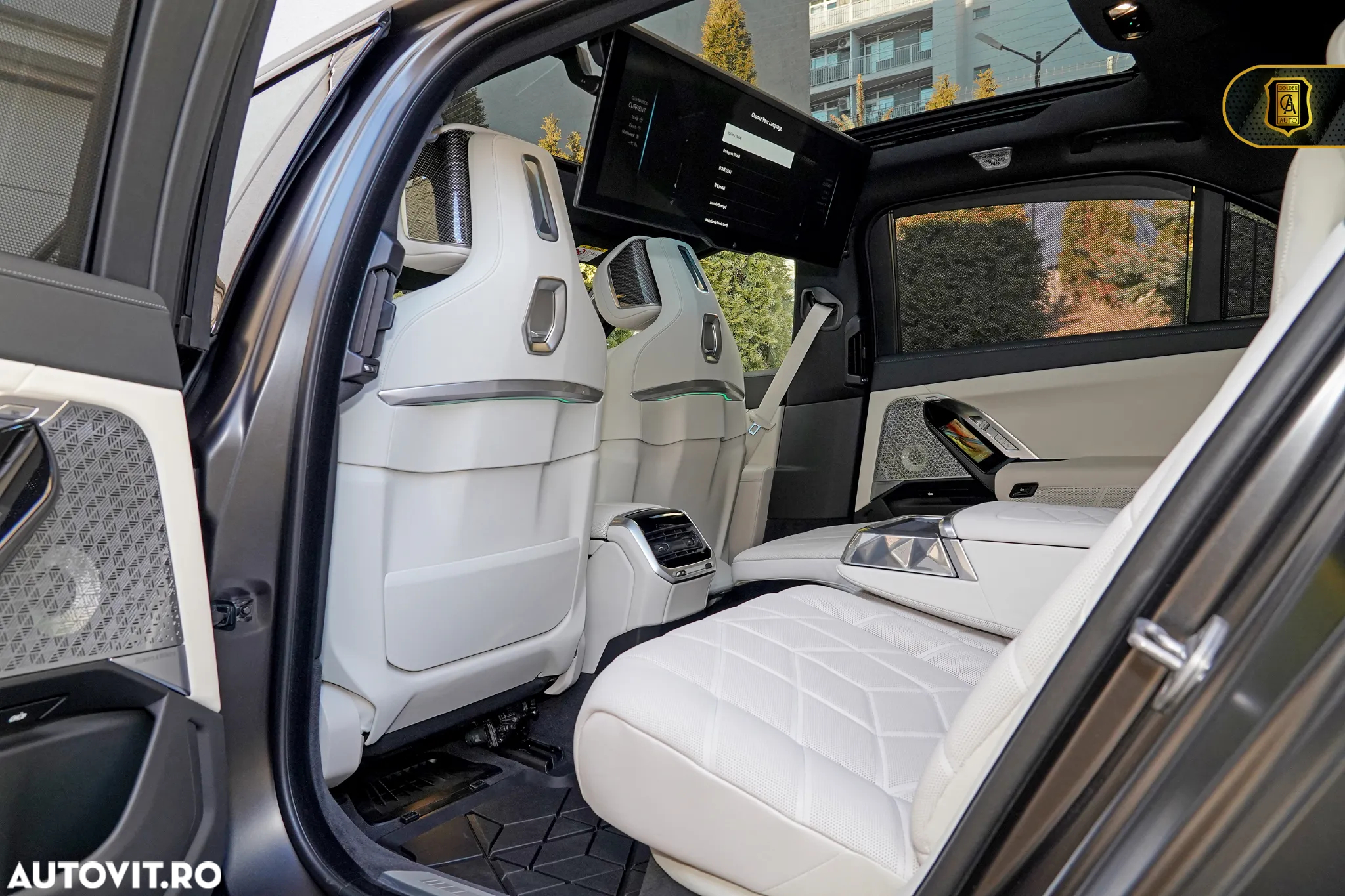 BMW Seria 7 740d xDrive MHEV - 12