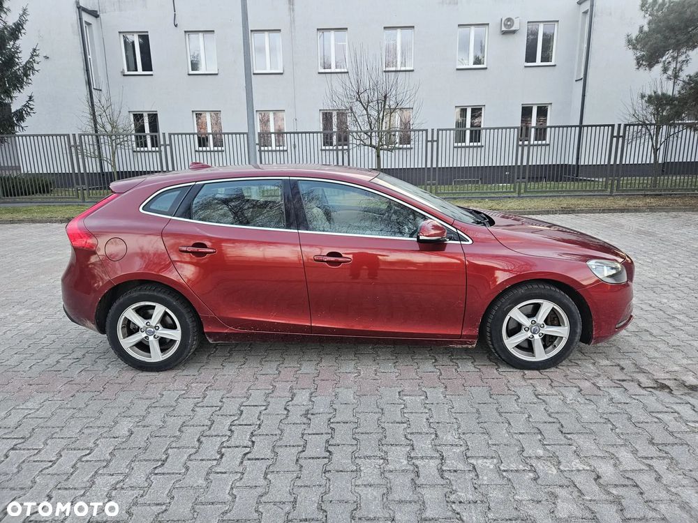 Volvo V40 D4 Summum - 9