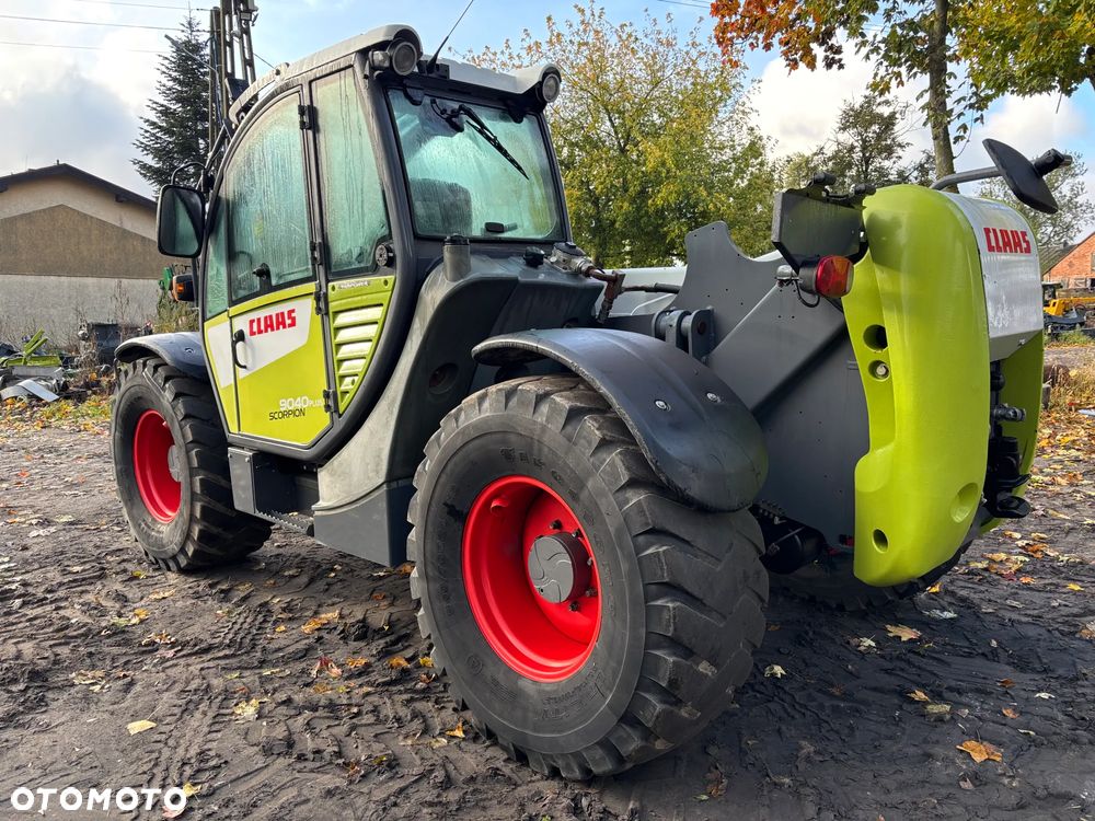 Claas Scorpion 9040 - 8