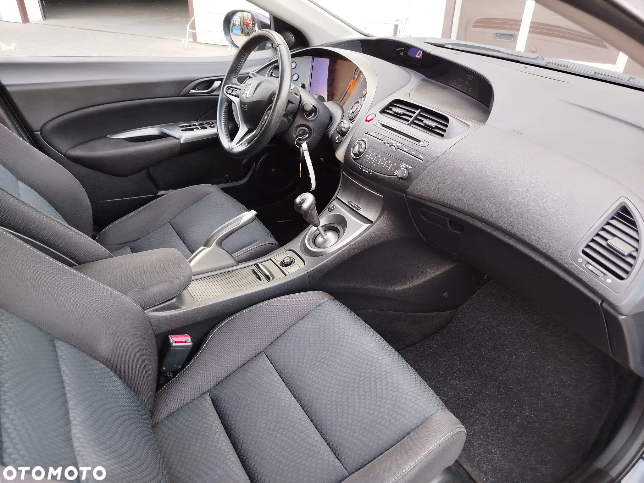 Honda Civic 1.8i-VTEC Sport - 11