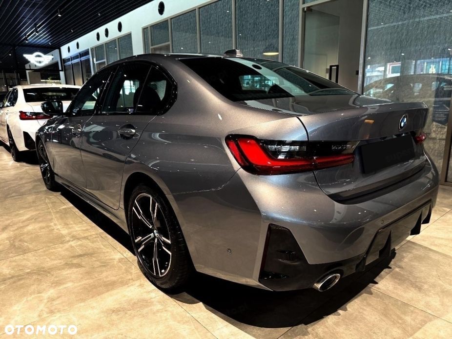 BMW Seria 3 318i M Sport - 5