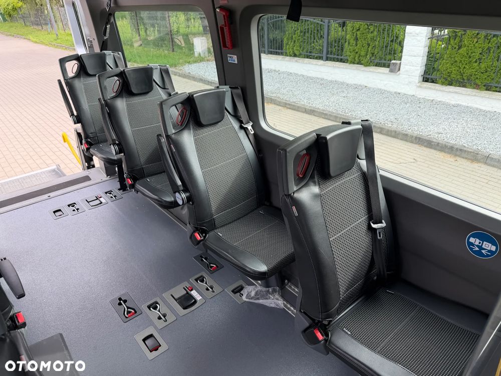 Volkswagen Crafter - 10