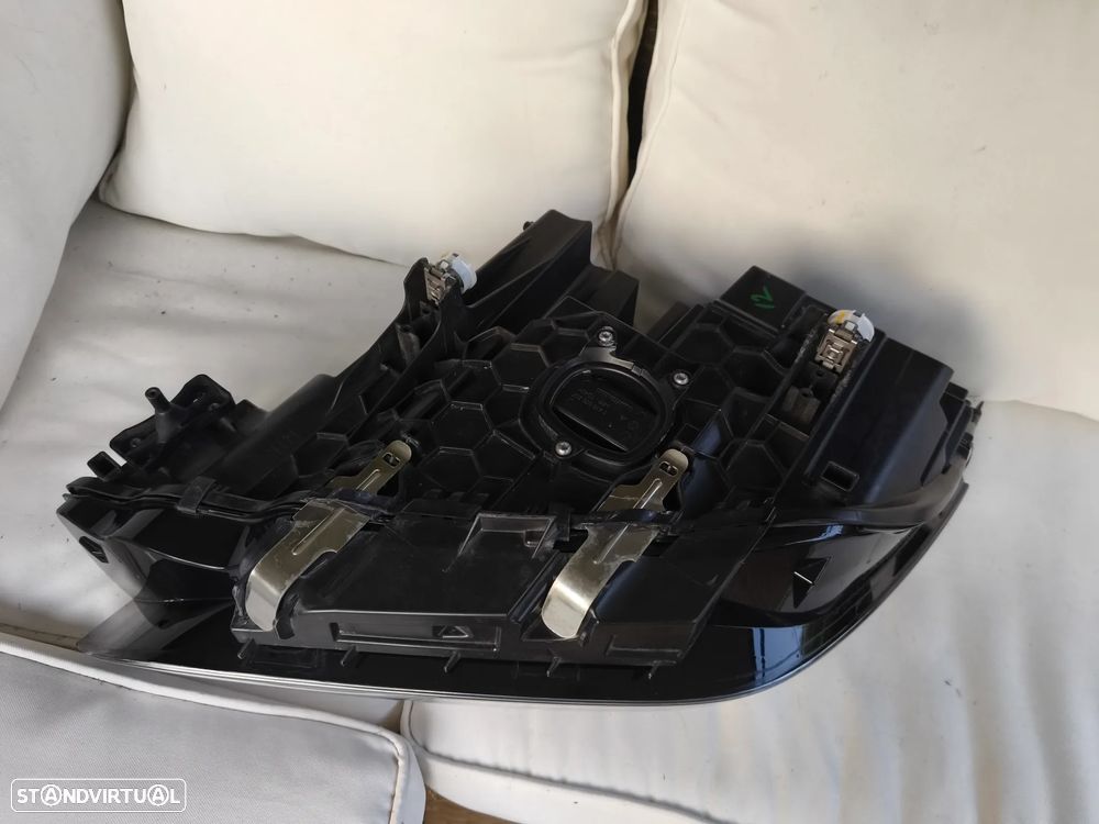 Farol direito Laser BMW serie 8 G14 G15 G16 M8 - 8