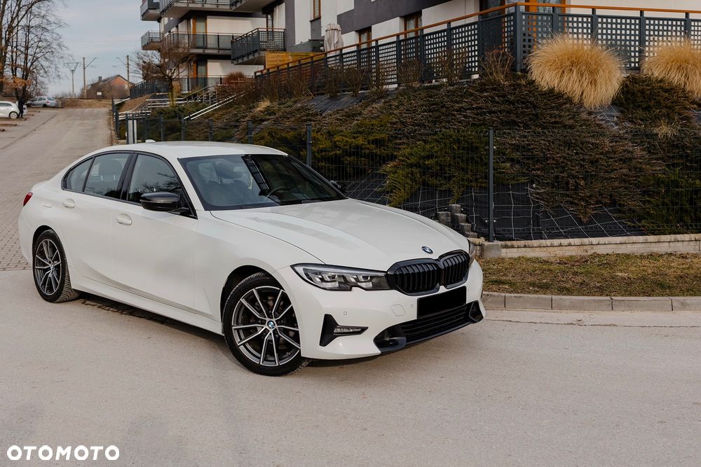 BMW Seria 3 318d Sport Line - 1