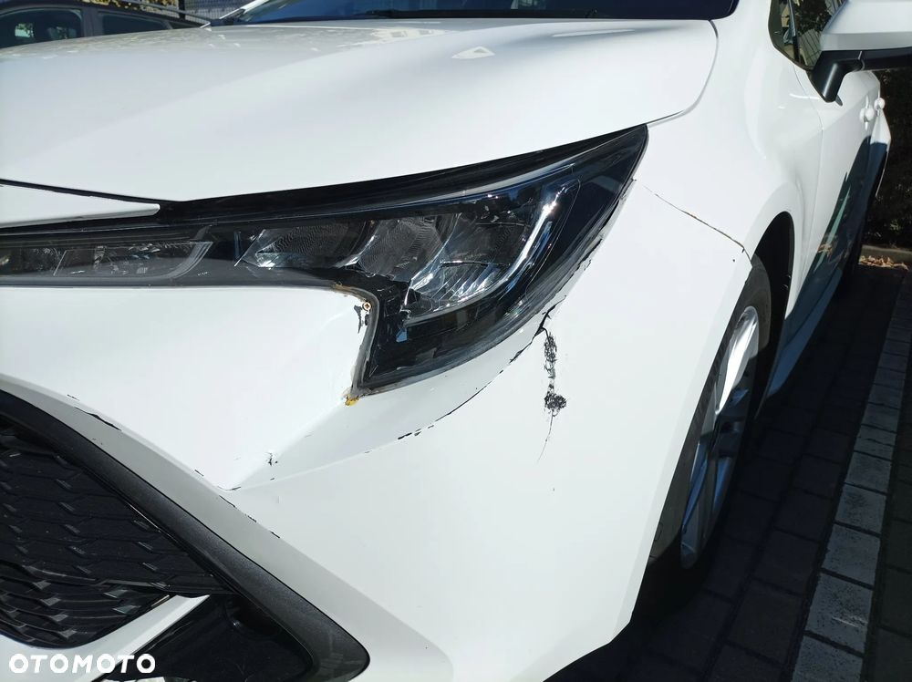 Toyota Corolla 1.8 Comfort - 29