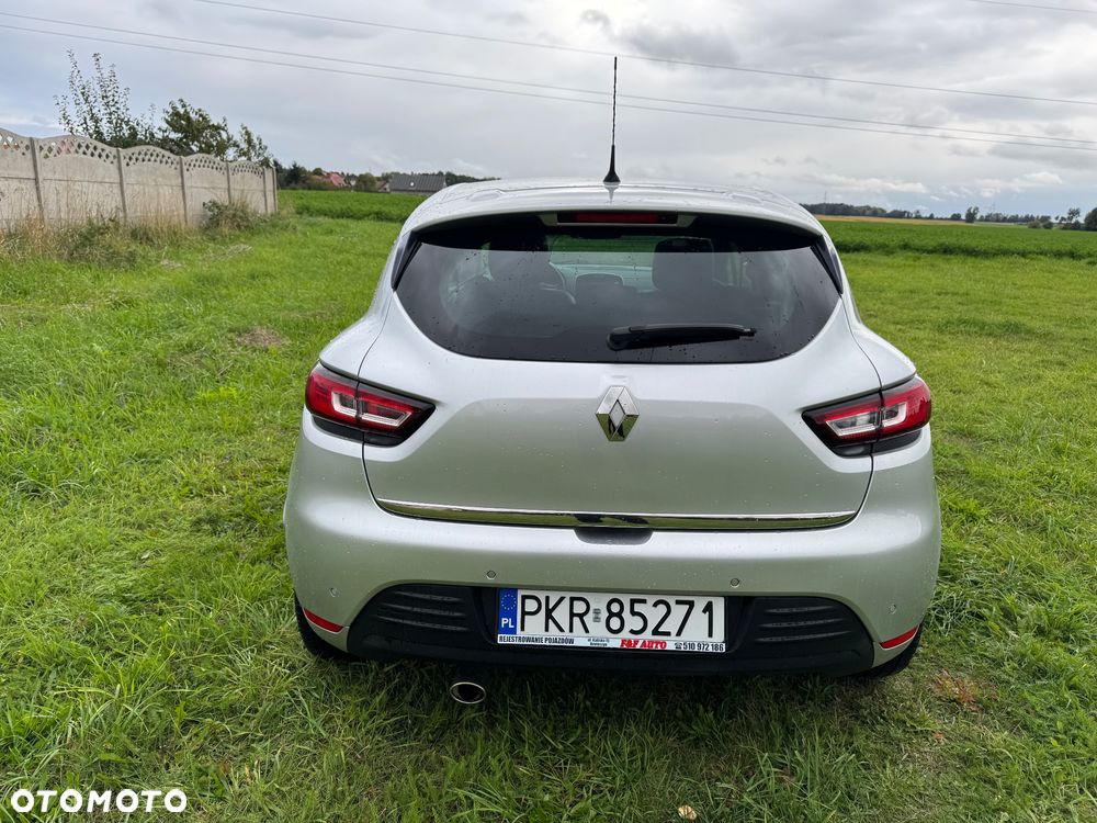 Renault Clio - 22