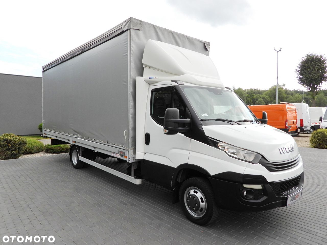 Iveco DAILY 50C15 PLANDEKA 12 PALET TEMPOMAT BLIŹNIACZE KOŁA KLIMATYZACJA  150KM - 5
