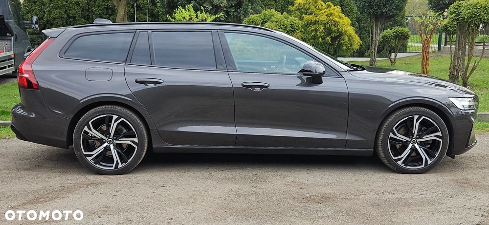 Volvo V60 B4 B DKG Plus Dark - 7