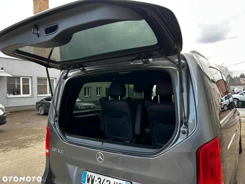 Mercedes-Benz EQV 300 lang - 16