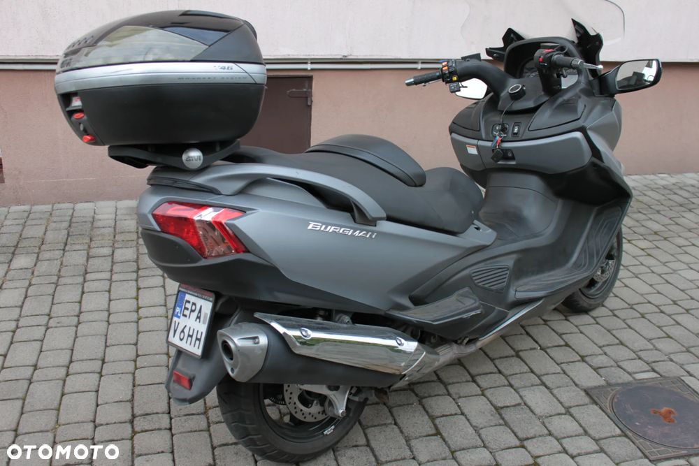 Suzuki Burgman - 6