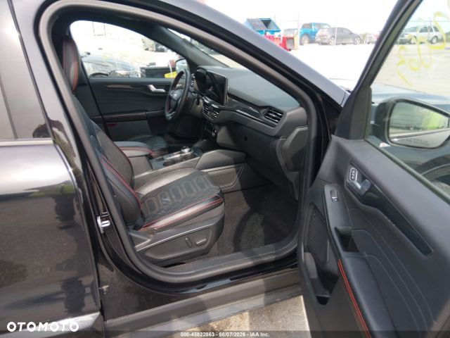 Ford Escape 2.0 EcoBoost AWD Titanium - 5