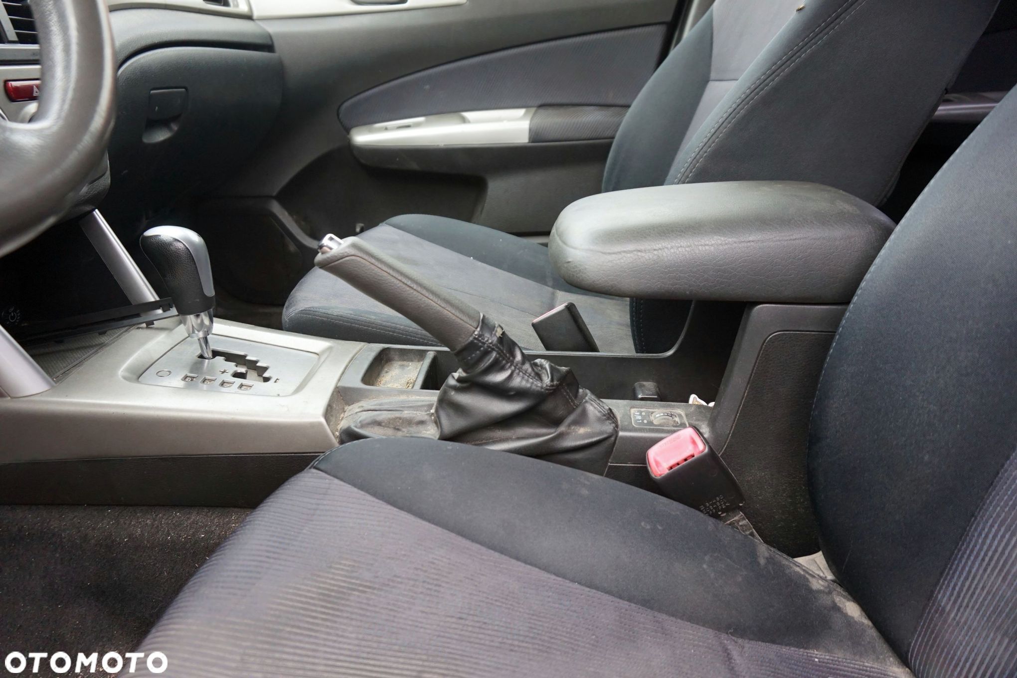 TUNEL ŚRODKOWY PODŁOKIETNIK FORESTER III SH 92114SC000JC SUBARU 2008-2013 - 1
