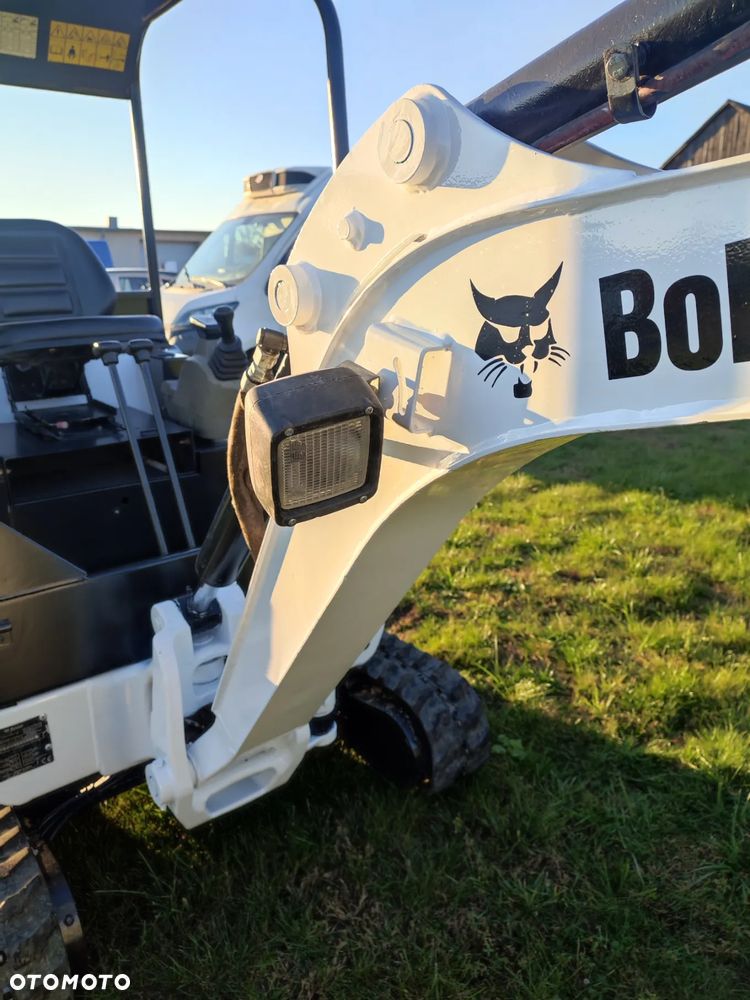 Bobcat E14 - 12