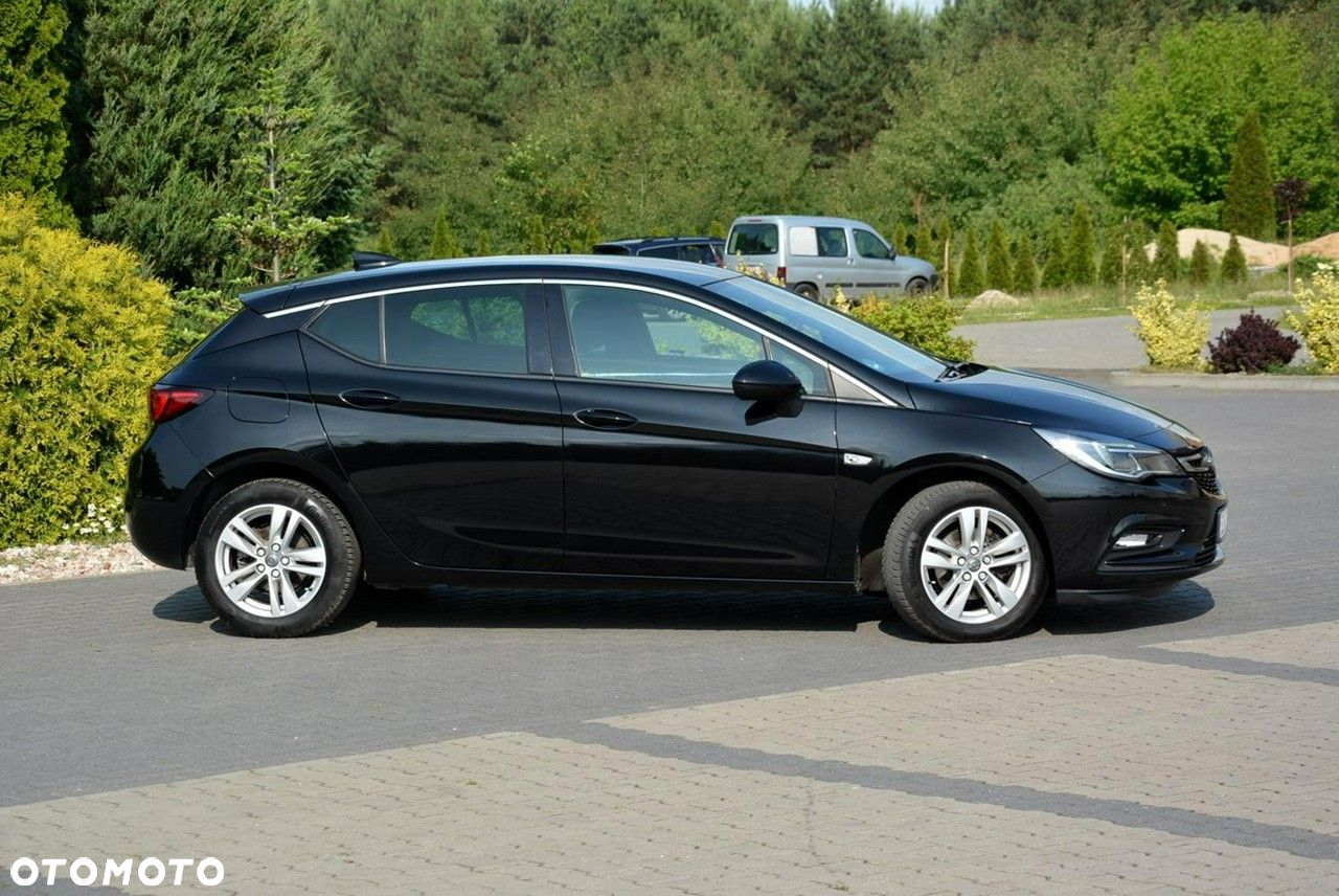 Opel Astra 1.4 Turbo Edition - 11