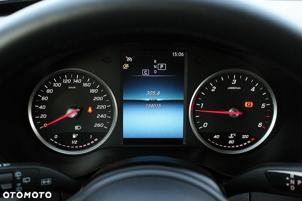 Mercedes-Benz Klasa C 200 d 9G-TRONIC Exclusive - 16