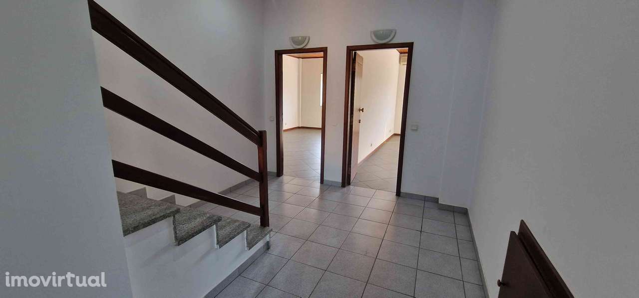 3 Escritórios no Centro de Vila Verde - Grande imagem: 2/7